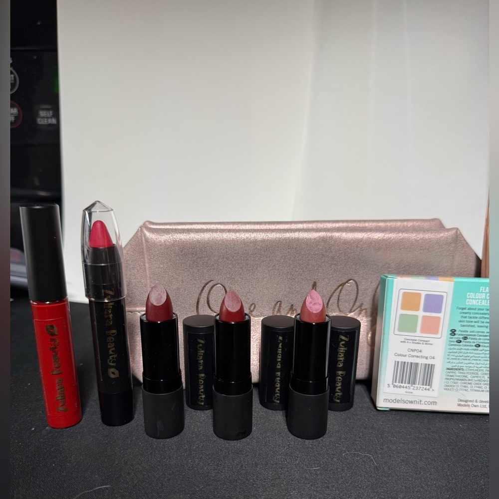 Revlon Candid Glow, Models Own Pallete, Zuliani Lipstick Collection and FREE Bag